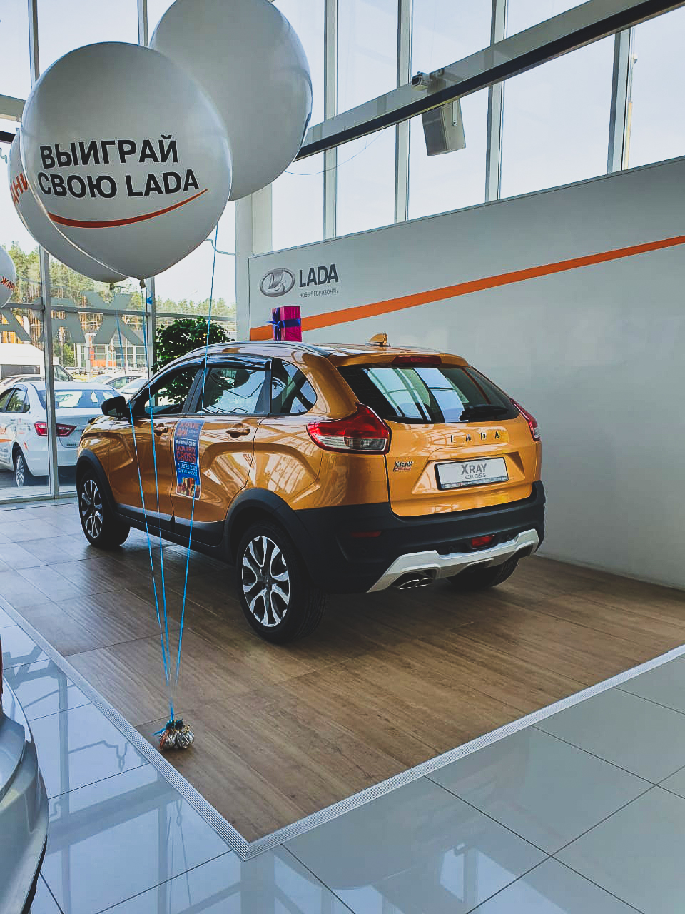 Жаркие дни LADA продолжаются! Горячие призы каждый день!